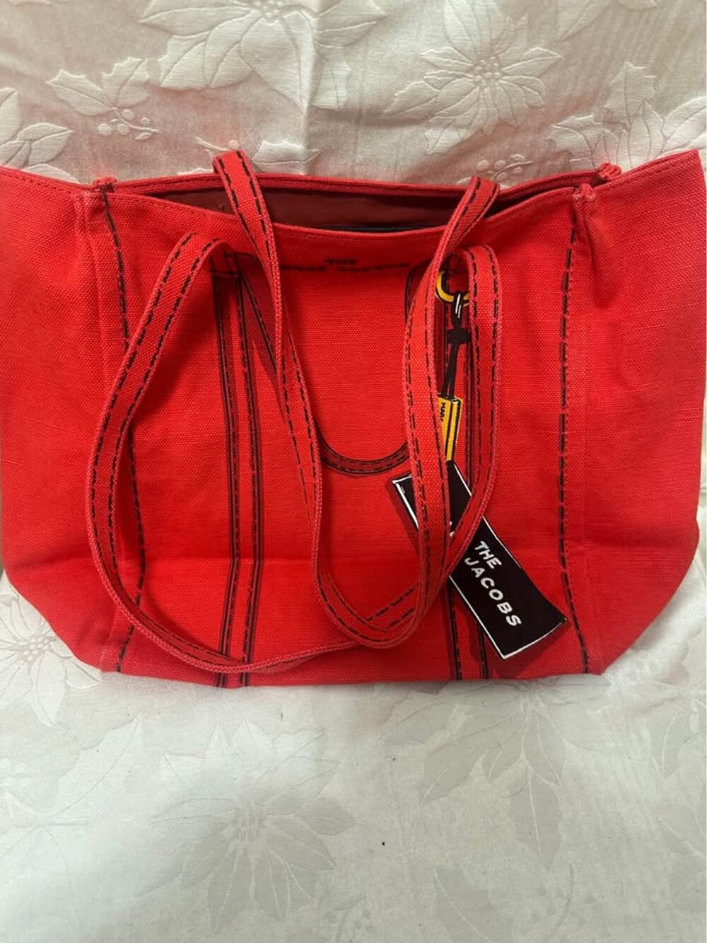 Marc Jacobs Tote Red canvas  hand painted limited edit B-319